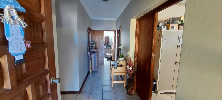 8 Bedroom Property for Sale in Grimbeeck Park North West